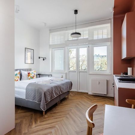 Przytulne I Komfortowe Studia Very Berry W Poznaniu By Noclegi Renters Extérieur photo