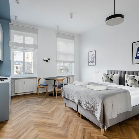 Przytulne I Komfortowe Studia Very Berry W Poznaniu By Noclegi Renters Extérieur photo