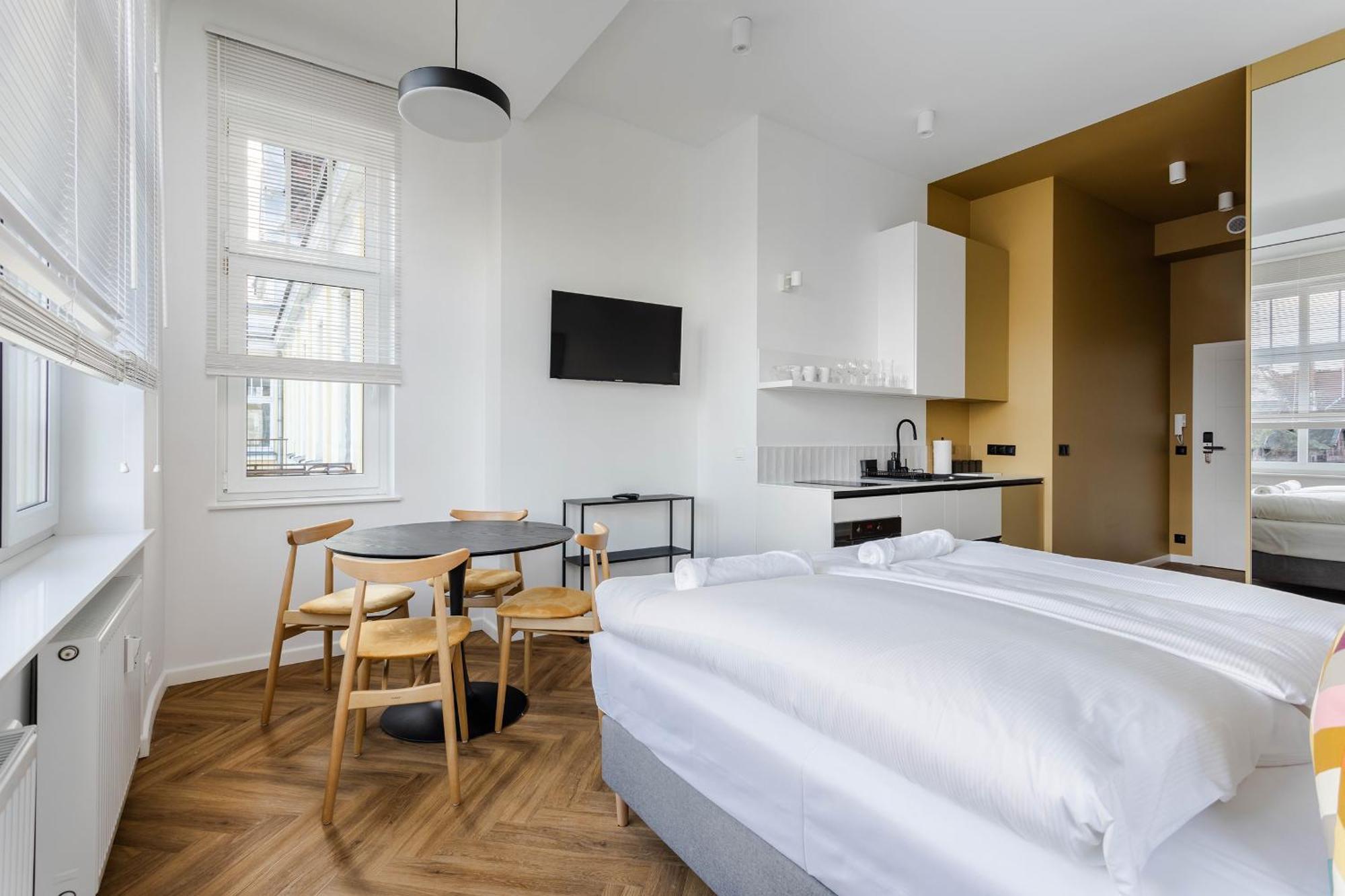 Przytulne I Komfortowe Studia Very Berry W Poznaniu By Noclegi Renters Extérieur photo